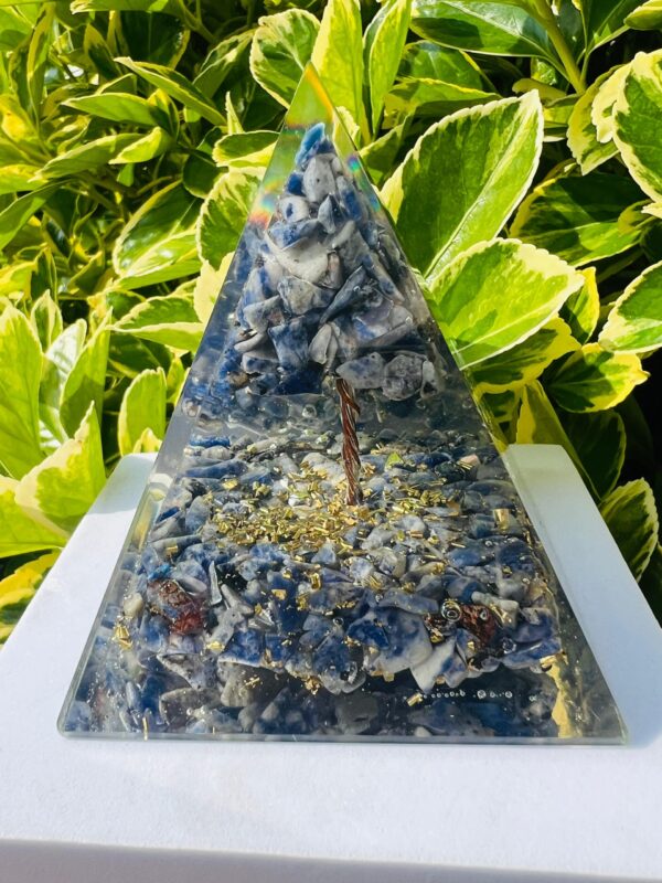 Lapis Lazuli Crystal Orgonite Pyramid