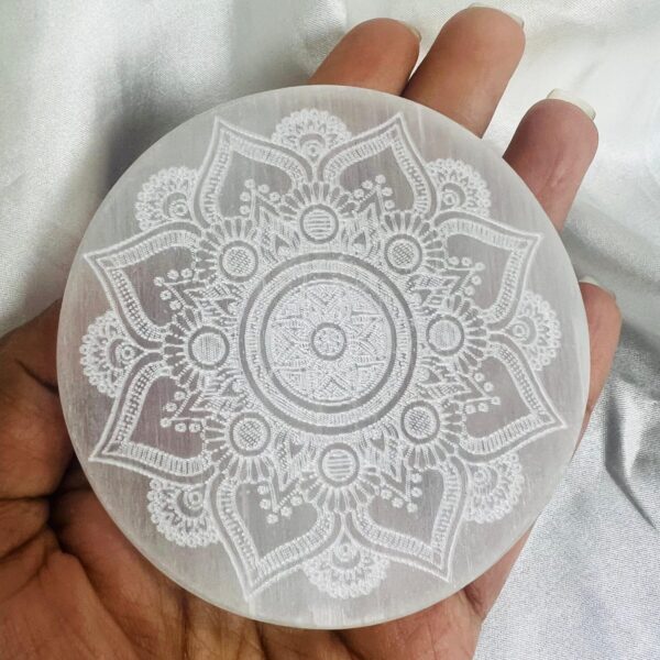 Selenite Crystal Charging Plate