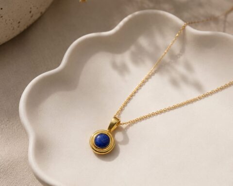 Lapis Lazuli 925 silver pendent with 14k Gold plating